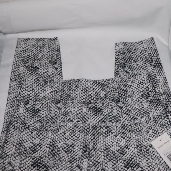 Balance Collection Snakeskin Leggings Size L - Picture 3 of 8